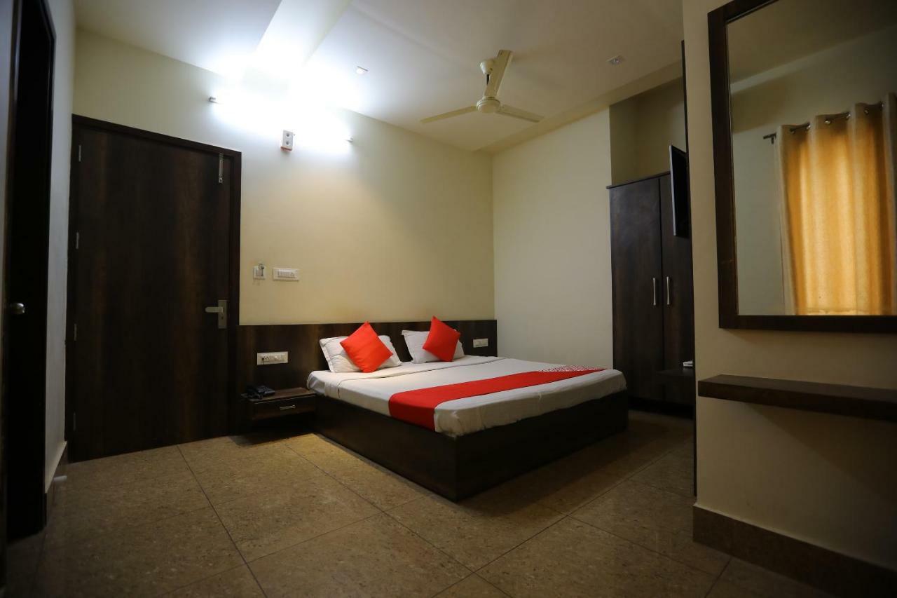 Oyo 40791 Hotel Hot N Fast Suratgarh エクステリア 写真